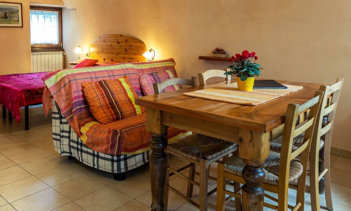 Zorzino Apartment | Wohnung in Riva Di Solto mit Kleinem Garten by Interhome