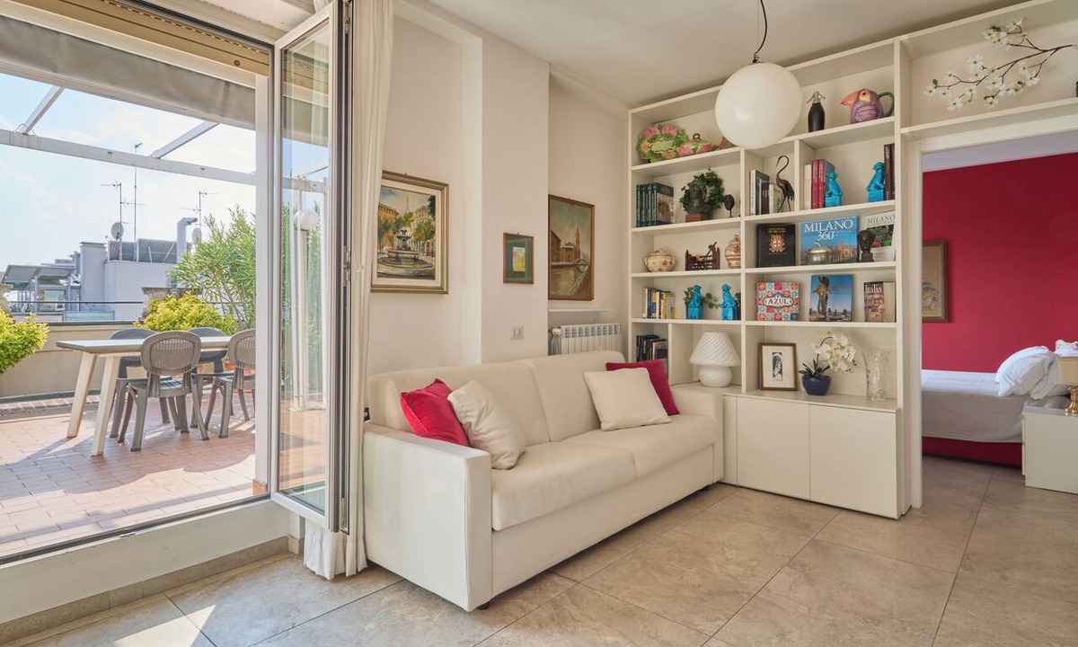 Quartiere Mazzini Apartment | Wonderful Penthouse 3 km from the City Center with large terrace