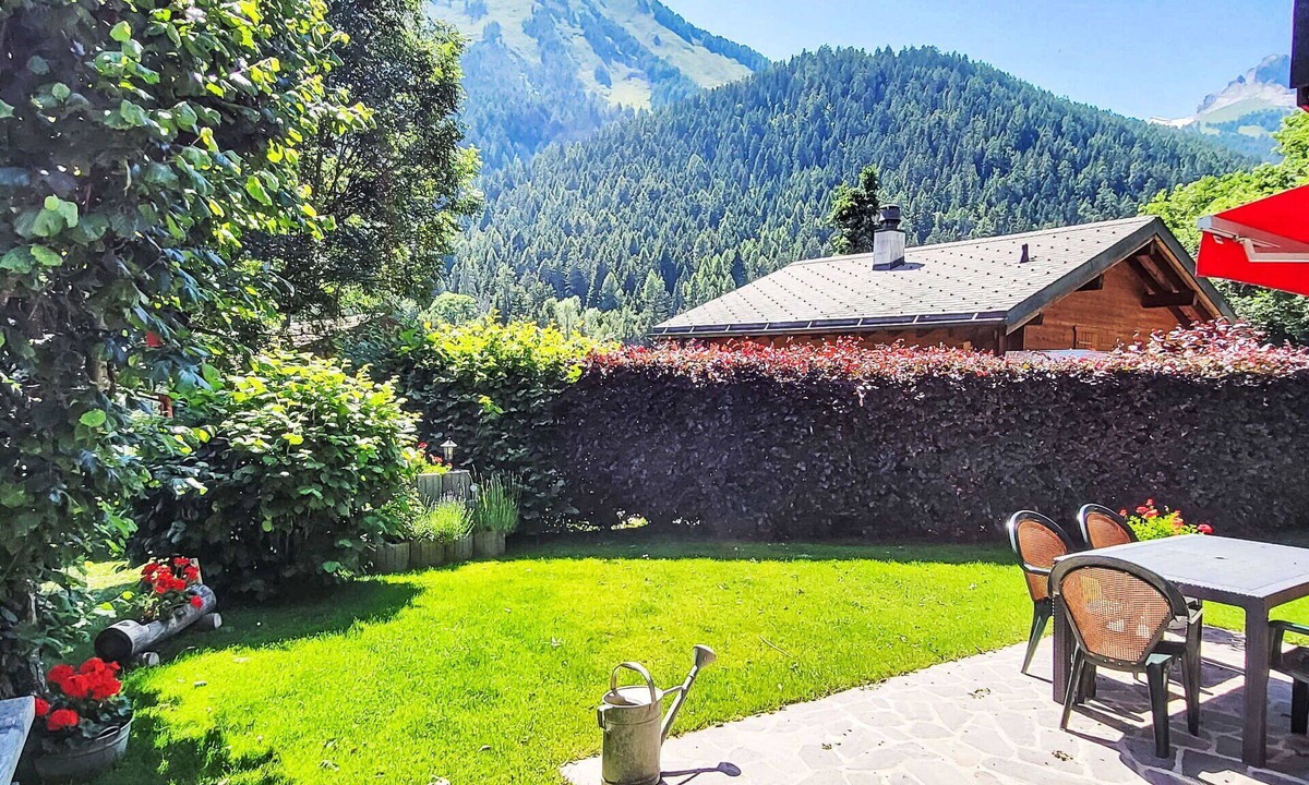 Ovronnaz House | Wonderful private villa for 7 people with WIFI, TV, terrace and pets allowed