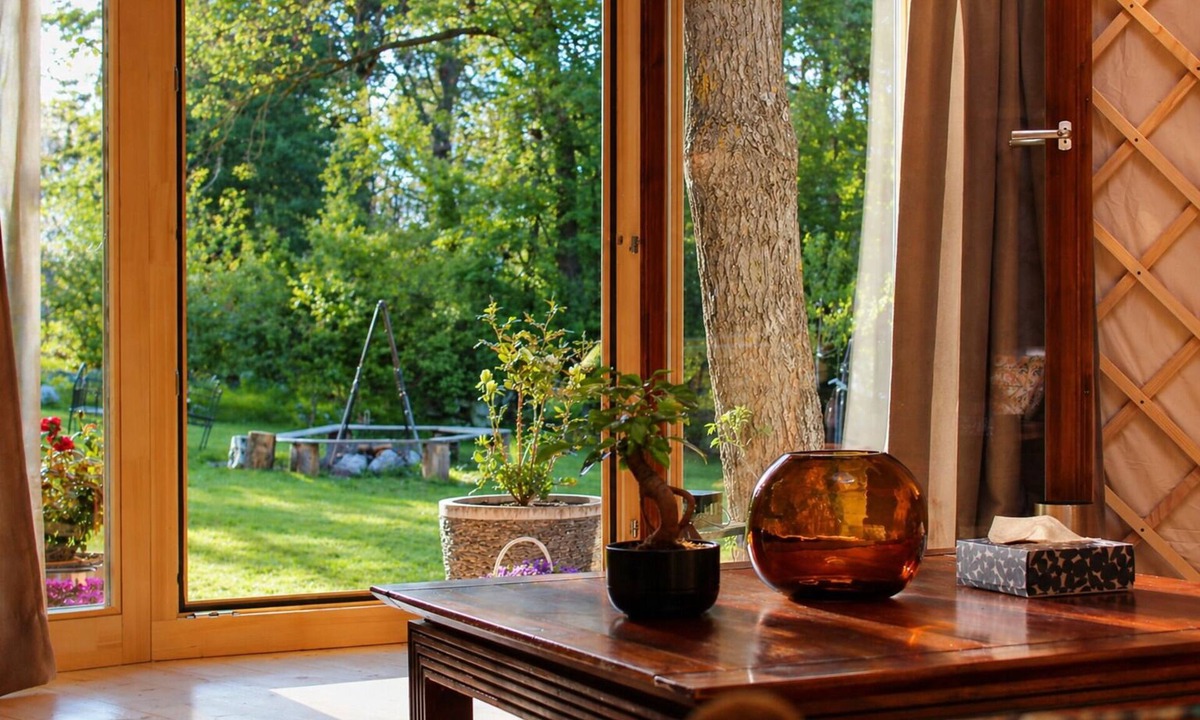 Leuk RV Rental | WoodMood