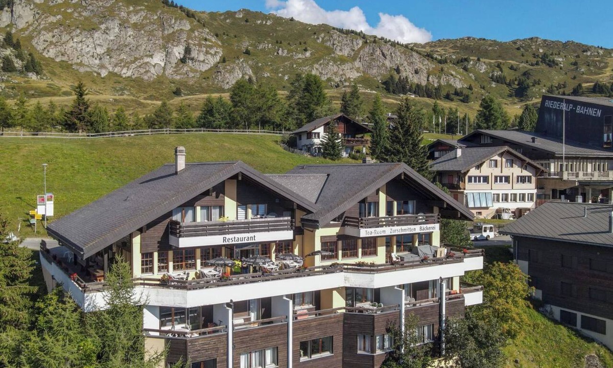 Riederalp Apartment | Zurschmitten 15 1. UG Süd Appartement/Fewo, Dusche, WC by Interhome