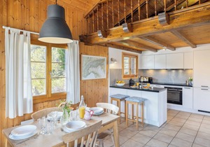 Chalet Les Crus - Three Bedroom Chalet, Sleeps 6