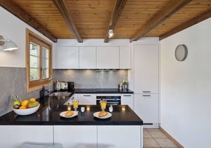 Chalet Les Crus - Three Bedroom Chalet, Sleeps 6