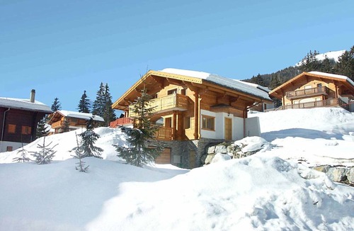 Anzere Other | 130 m² Accommodation ∙ 3 bedrooms ∙ 8 guests