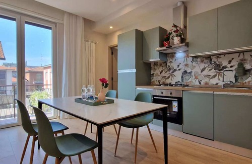 Pero Apartment | 2 Rooms Apartment Milan 2mins to Rho Fiera & 25mins to Centre & 100m to Metro