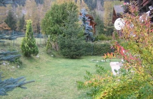 Saleinaz Ski Chalet | 3 bedroom chalet, Dil Arom, enclosed garden