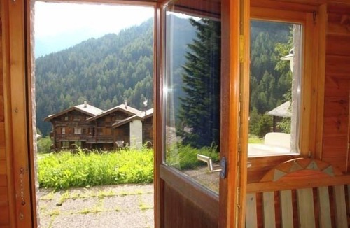 Grimentz Apartment | 3-room apartment for 4 persons : Living room - kitchen with dishwasher and microwave - 1 room with d