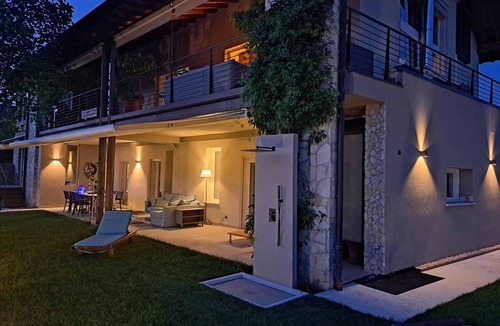 Castion Veronese Villa | 4-bedroom villa in brilliant Castion Veronese with WiFi, AC. A Luxury Villa