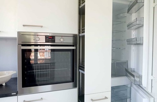 Uster District Apartment | 4 separate Schlafzimmer + kostenloser Parkplatz, 15 Minuten nach ZH