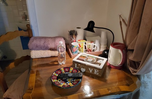 Quartiere XXXIV Lido di Ostia Levante House | 500 mt from the sea 50 meters from the railway station rooms with all comforts