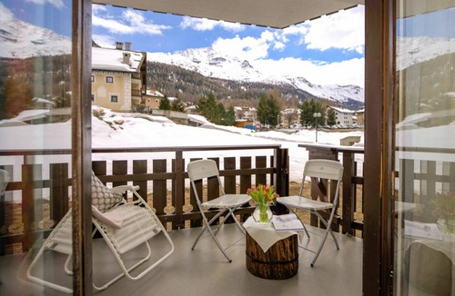 Surlej Apartment | 70 m² Apartment ∙ 2 bedrooms ∙ 4 guests