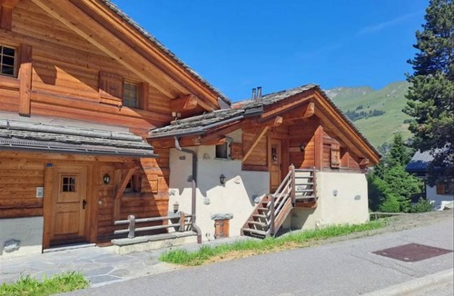 Verbier Ski Chalet | 96 m² Chalet ∙ 3 bedrooms ∙ 6 guests