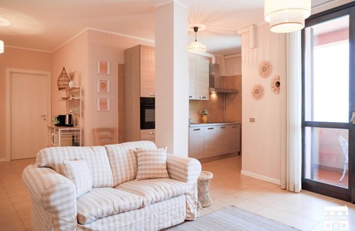 Bellano Apartment | A Love Nest on Lake Como: Your Romantic Retreat in BellanoImagine waking up to the gentle lapping of waves against the shore and the breathtaking panorama of Lake Como stretching out before your eyes. Welcome to your romantic hideaway in Bellano, a newly