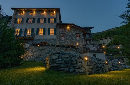 Faggeto Lario Bed & Breakfast | A scenic retreat where the greenery of nature is bathed in tranquility.