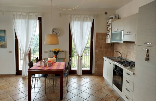 Someraro Apartment | A window 3 overlooking Lake Maggiore!