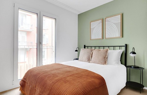 Sihlfeld Apartment | Airy Wiedikon 1.5 Room w/Storage & W/D, 1 min to Market, by Blueground