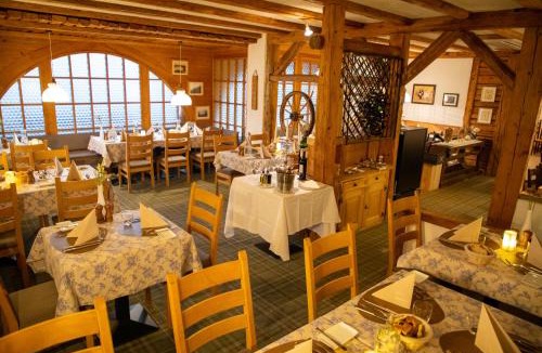 Tavanasa Hotel | Alpenlodge Val Gronda