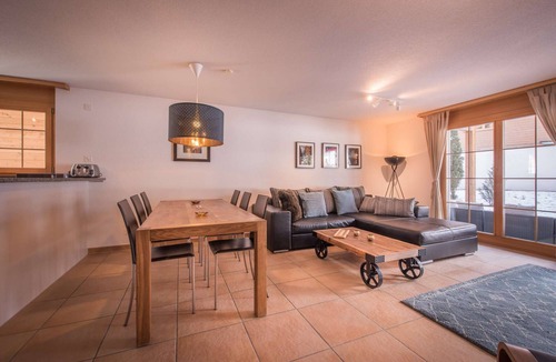 Lauterbrunnen Apartment | Alpine retreat in the "valley of the waterfalls “ with breath-taking views