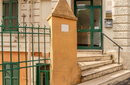 Appio Latino Apartment | Amaryllis Apartment, in the Heart of Appio Latino