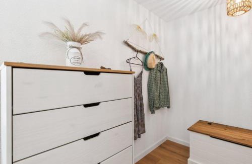 Luchsingen Apartment | Apartment Alpenzauber Chalet by Interhome
