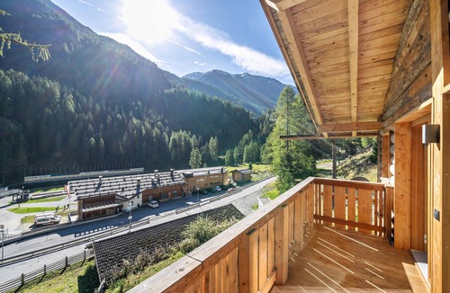 Martello Apartment | Apartment "Grogg 608 I I" with Mountain View, Garden & Wi-Fi