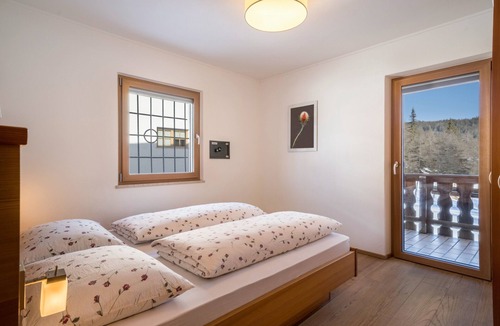 Avelengo Apartment | Apartment "Ifinger" near Skiing Area with Forest View, Balcony & Shared Garden