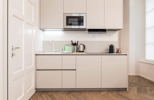 Como City Centre Apartment | Apartment in Como with 1 bedrooms sleeps 2