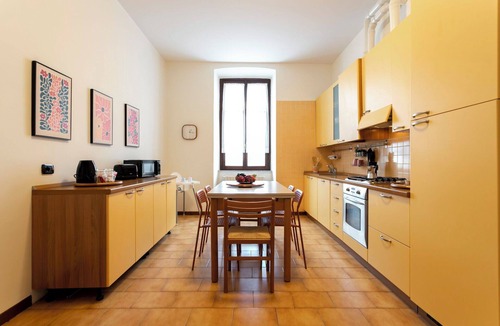 Como Apartment | Apartment in Como with 2 bedrooms sleeps 6
