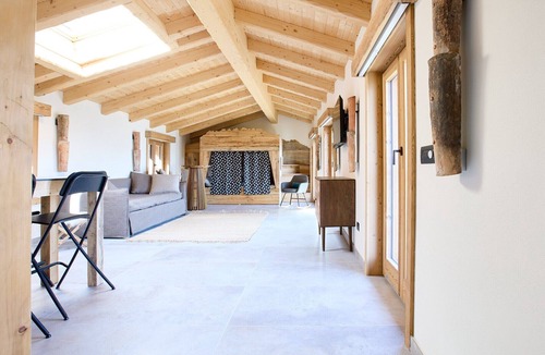 Civenna Apartment | Apartment in Luxury Chalet “Baita Treeb Breva” with Lake View & Wi-Fi - Civenna (Bellagio)