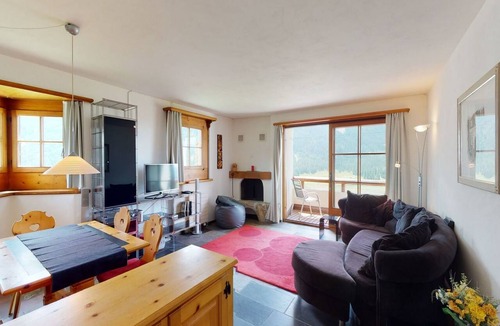 Zuoz Apartment | Apartment Larschigna - Attraktive 3.5-Zimmerwohnung by Interhome
