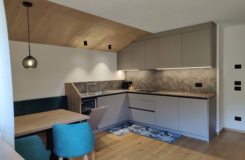 Mareo Apartment | Apartment 'Lü Da Plazores Falc' with Mountain View, Shared Garden and Wi-Fi