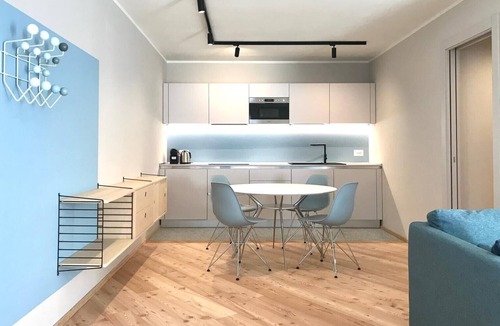 Carisolo Apartment | Apartment 'Palazzo Righi - Blu' with Mountain View, Balcony and Wi-Fi