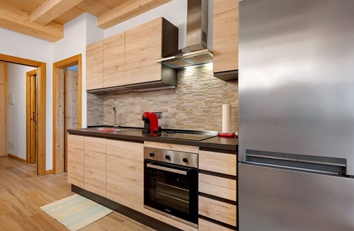 Romeno Apartment | Apartment 'Piano Terra 1' with Mountain View, Private Terrace and Wi-Fi