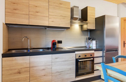 Romeno Apartment | Apartment 'Piano Terra 2' with Mountain View, Private Terrace and Wi-Fi