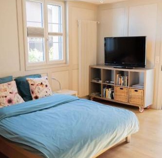 Bottighofen Apartment | Apartment Studio Ferienwohnung - 38 m2- mit Gartennutzung by Interhome
