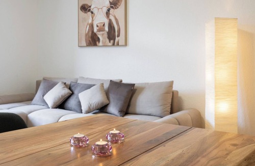 Unterseen Apartment | Apartment Troja Appartement/Fewo 4-Bettwohnung by Interhome