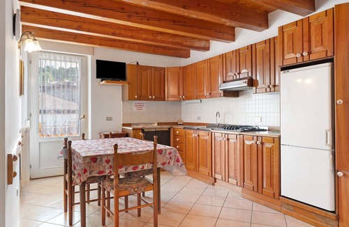 Coredo Apartment | Apartment 'Vento Alpino Piccolo' with Balcony and Wi-Fi
