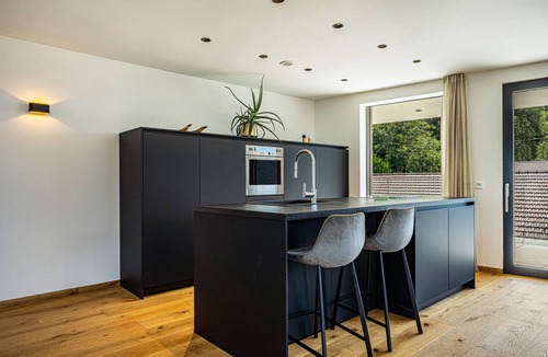 Gargazzone Apartment | Apartment "Videre Penthouse Lodge Exclusive" with Mountain View, Wi-Fi & Terrace