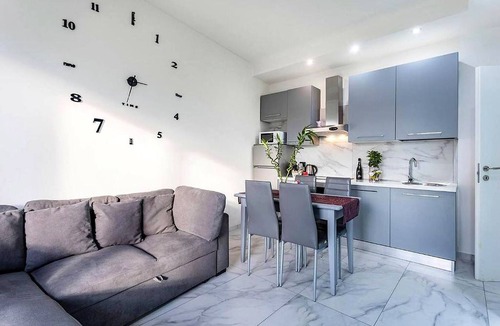 Monza Apartment | Appartamento Accogliente per Famiglie a 10 min dal Centro di Monza