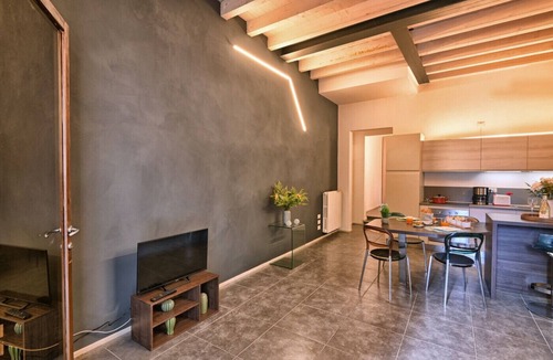 Gargnano Apartment | Appartamento Simone by Theater Home, in the heart of Gargnano