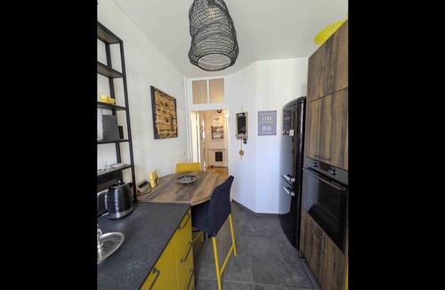 La Chaux-de-Fonds Apartment | Appartement vivant au cœur de la ville