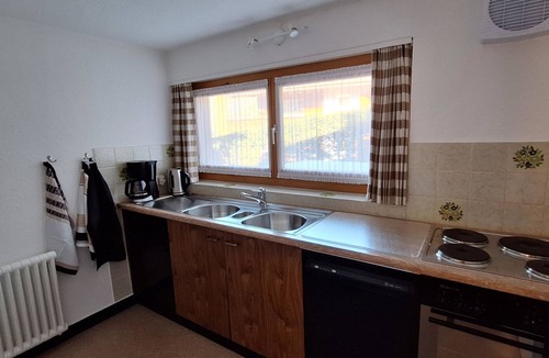 Klosters Dorf Apartment | Ariola Appartement/Fewo, Dusche oder Bad, WC 4½-Zimmerwohnung by Interhome