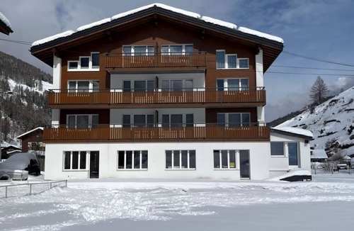 Saas Grund Apartment | Atlas Appartement/Fewo Atlas 4 by Interhome
