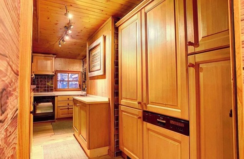 Verbier Apartment | Attic Ski Retreat in Verbier with Stunning Mountain Views