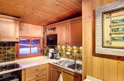 Verbier Apartment | Attic Ski Retreat in Verbier with Stunning Mountain Views