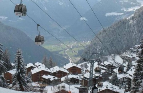 Verbier Apartment | Attic Ski Retreat in Verbier with Stunning Mountain Views