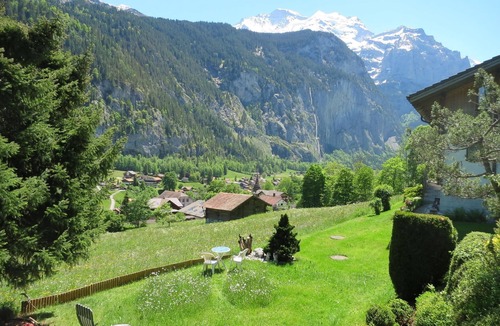 Lauterbrunnen Apartment | Bärgheim, 2 Bett Wohnung by Interhome