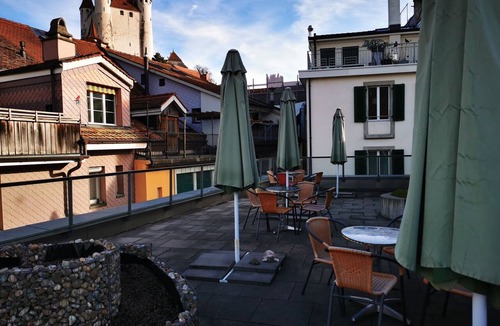 Thun Apartment | B&B am Berntor Doppelzimmer, Dusche und Bad, WC Doppelzimmer, Dusche und Bad, WC by Interhome