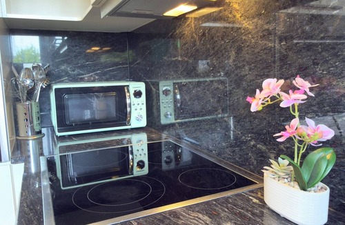 Munchenstein House | Basel Haven I Spacious Home I Free Parking I Wifi
