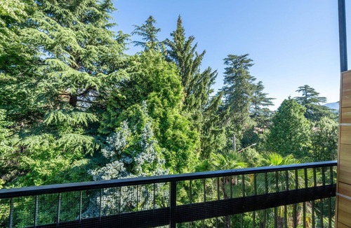 Porto Valtravaglia Apartment | Beautiful apartment for 4 guests with WIFI, A/C, TV and balcony